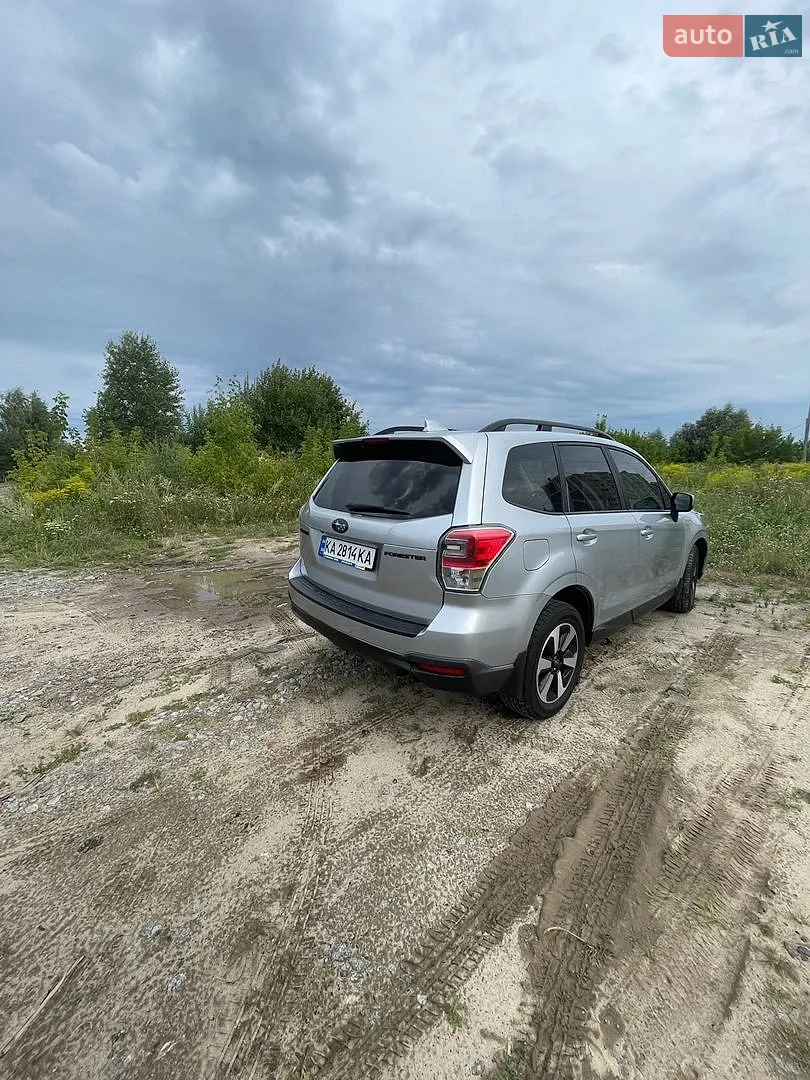 2017 Subaru Forester - мініатюра 6