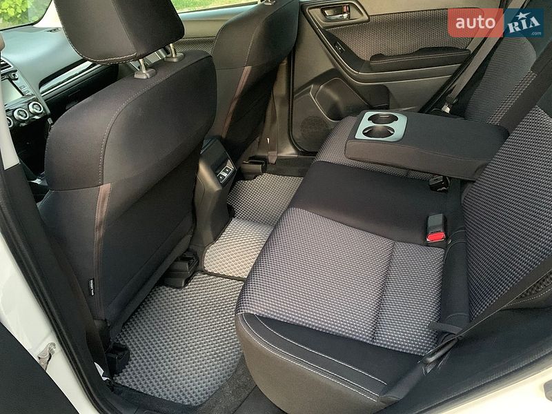 Внедорожник / Кроссовер Subaru Forester 2017 в Изюме