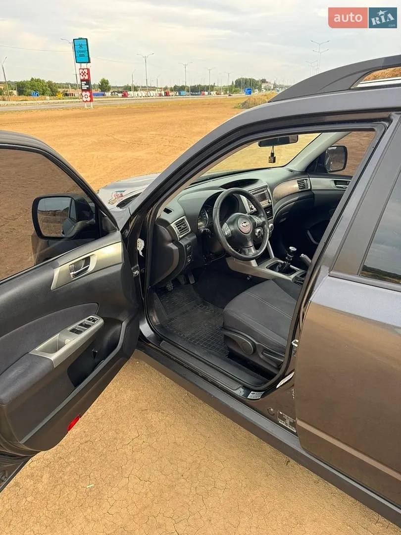 2010 Subaru Forester - мініатюра 10