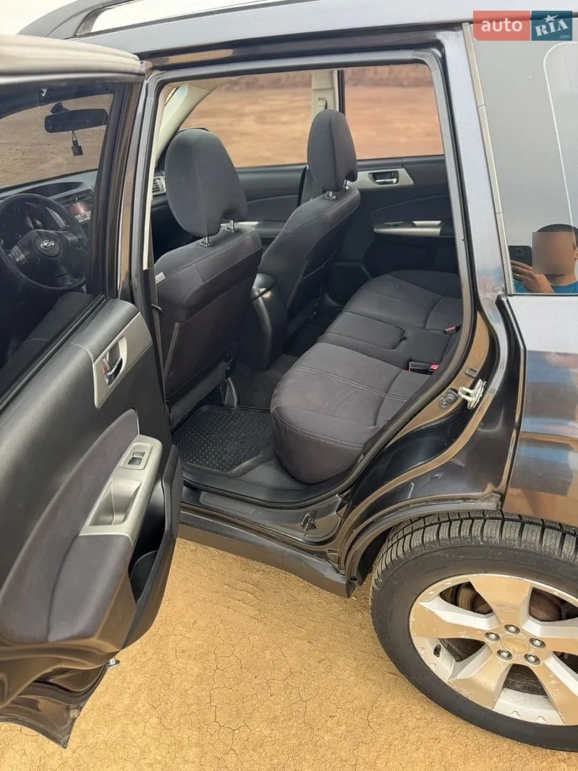 2010 Subaru Forester - мініатюра 11