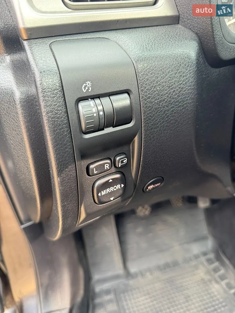2010 Subaru Forester - мініатюра 16