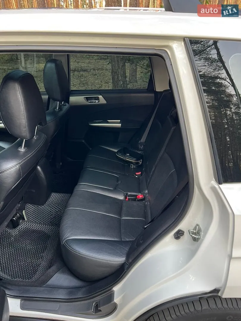 2010 Subaru Forester - мініатюра 14