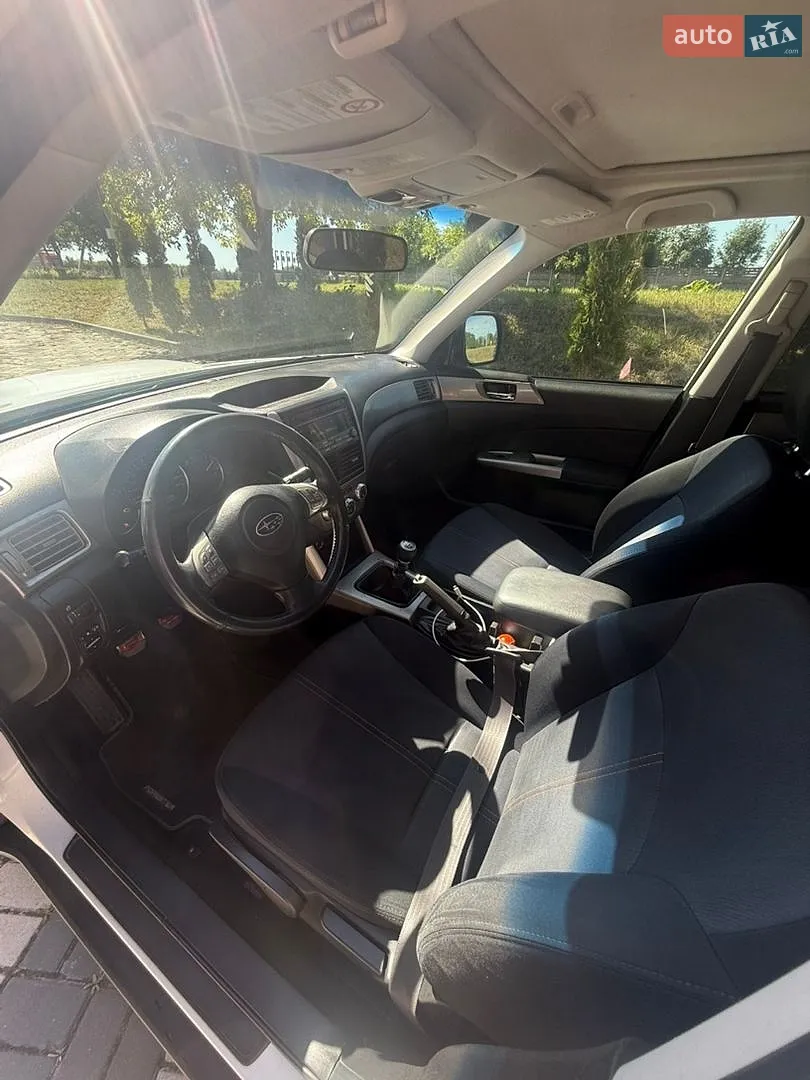 2010 Subaru Forester - мініатюра 12