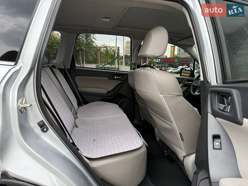 Внедорожник / Кроссовер Subaru Forester 2013 в Днепре