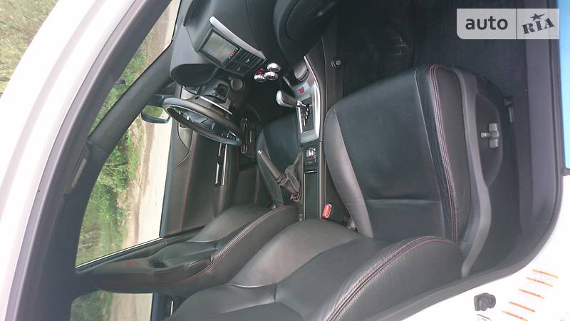 Седан Subaru Impreza WRX STI 2010 в Львове
