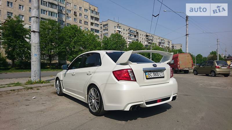 Седан Subaru Impreza WRX STI 2010 в Львове