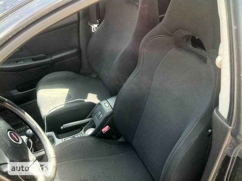 Седан Subaru Impreza 2004 в Киеве