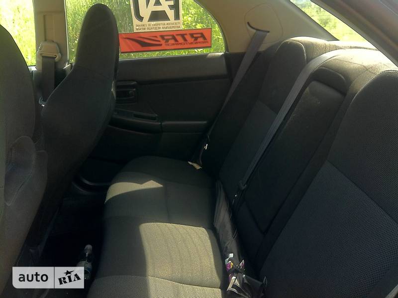 Седан Subaru Impreza 2004 в Киеве