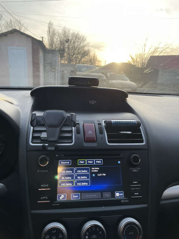 Седан Subaru Impreza 2015 в Дніпрі