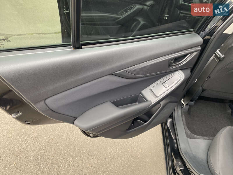 Хэтчбек Subaru Impreza 2017 в Киеве