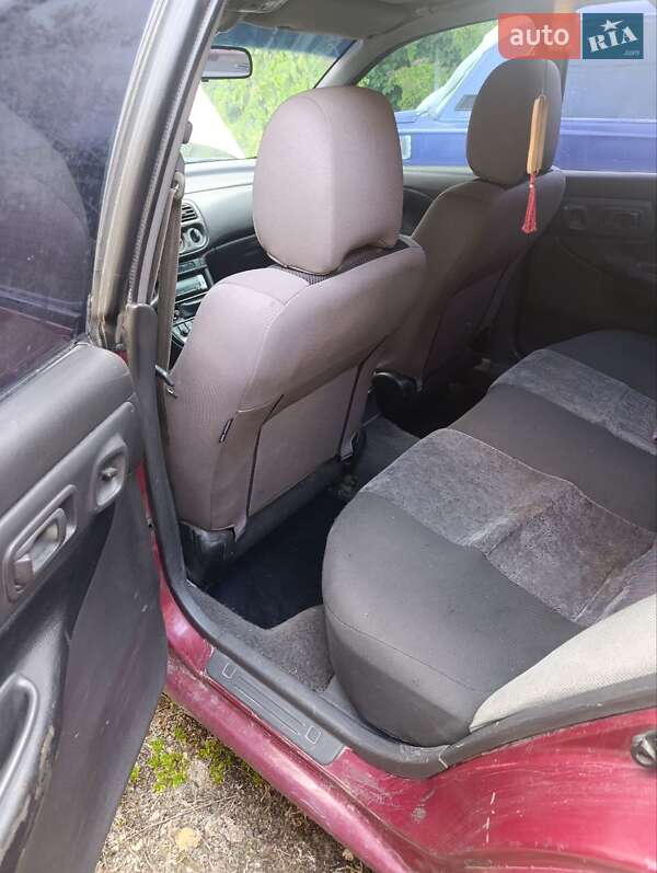 Седан Subaru Impreza 1993 в Днепре