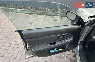 Седан Subaru Impreza 2005 в 