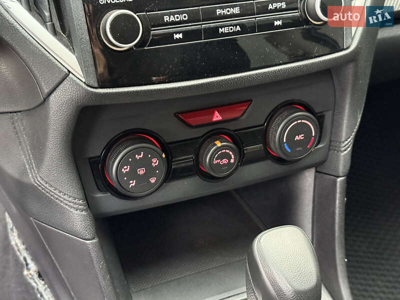 Седан Subaru Impreza 2017 в Днепре