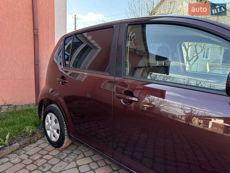 Хетчбек Subaru Justy 2009 в Дрогобичі
