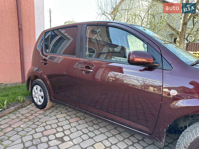 Хетчбек Subaru Justy 2009 в Дрогобичі