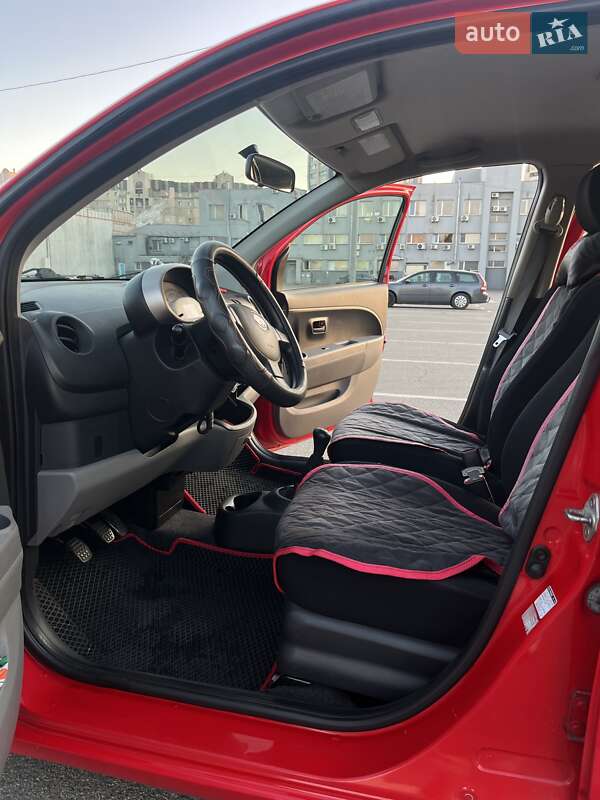 Хэтчбек Subaru Justy 2010 в Киеве