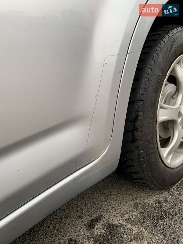 Хэтчбек Subaru Justy 2009 в Киеве фото 24 Хэтчбек Subaru Justy 2009 в Киеве