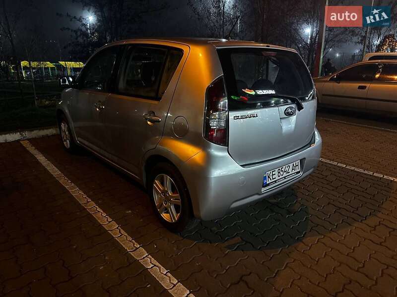 Хэтчбек Subaru Justy 2010 в Кривом Роге