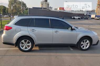 Универсал Subaru Legacy Outback 2013 в Киеве