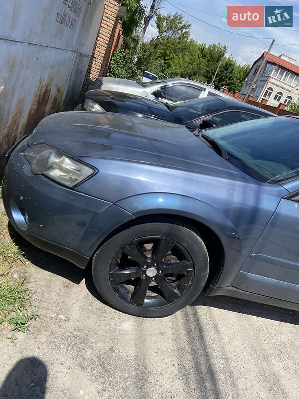 Універсал Subaru Legacy Outback 2004 в Києві