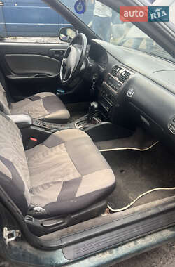 Универсал Subaru Legacy Outback 1998 в 