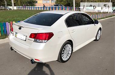 Седан Subaru Legacy 2012 в Киеве