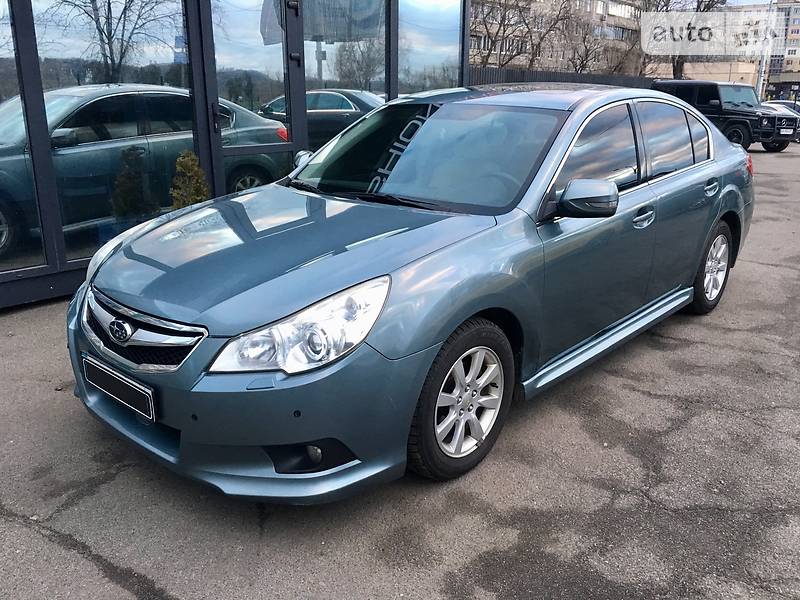 Седан Subaru Legacy 2010 в Киеве