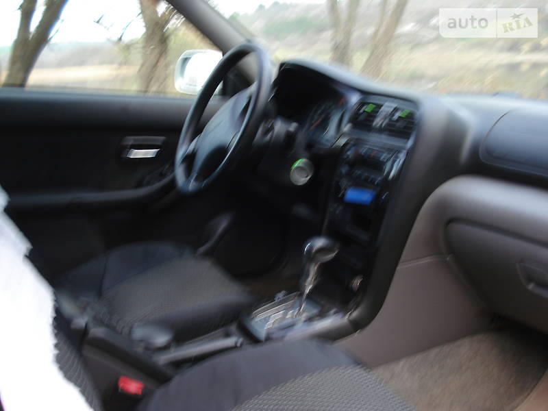 Седан Subaru Legacy 2001 в Подільську