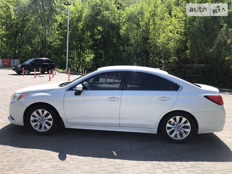 Седан Subaru Legacy 2015 в 