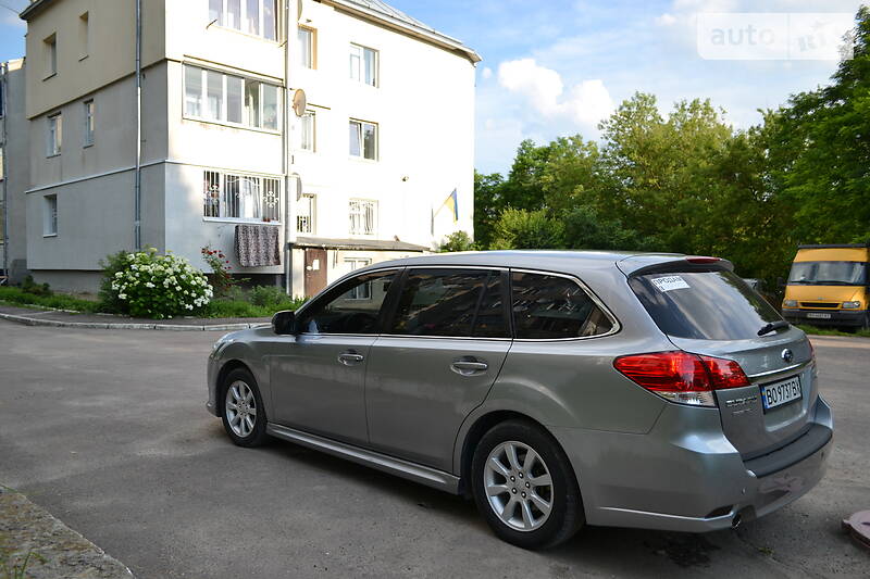 Універсал Subaru Legacy 2010 в Тернополі