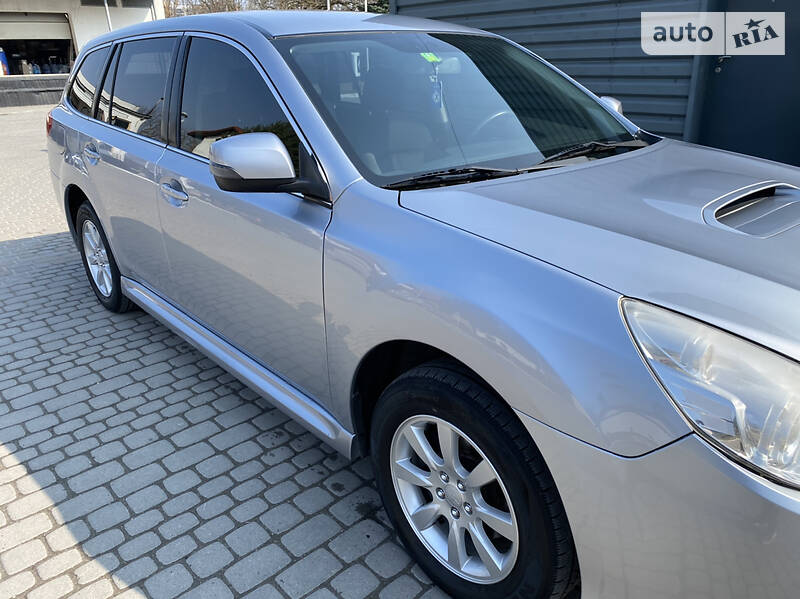 Универсал Subaru Legacy 2012 в Ивано-Франковске