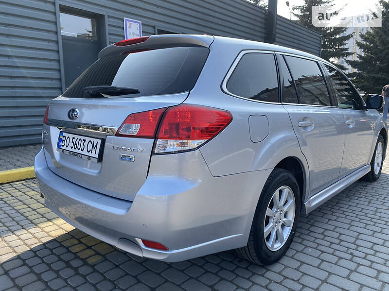 Универсал Subaru Legacy 2012 в Ивано-Франковске