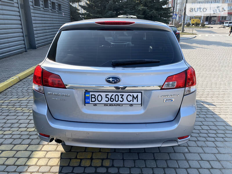 Универсал Subaru Legacy 2012 в Ивано-Франковске