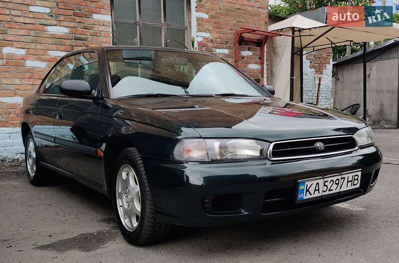 Седан Subaru Legacy 1998 в Киеве