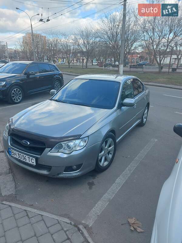 Седан Subaru Legacy 2007 в Николаеве