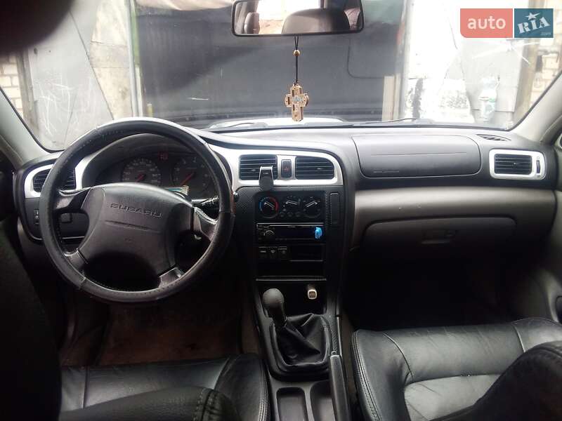 Седан Subaru Legacy 2002 в Кривому Розі
