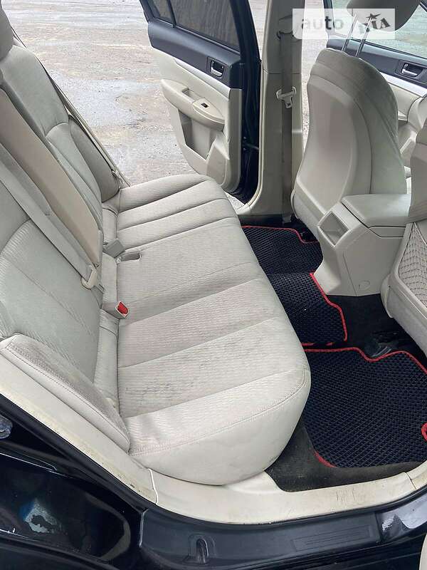 Седан Subaru Legacy 2011 в Киеве