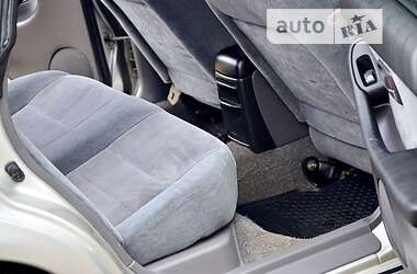 Седан Subaru Legacy 2000 в 