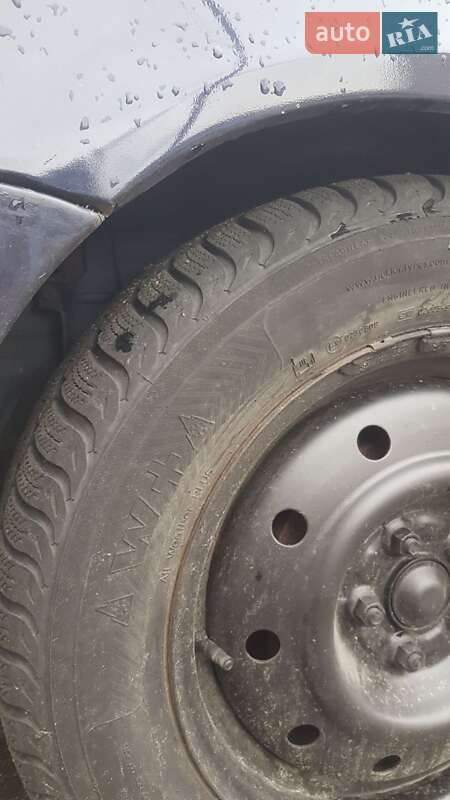 Седан Subaru Legacy 1996 в Киеве