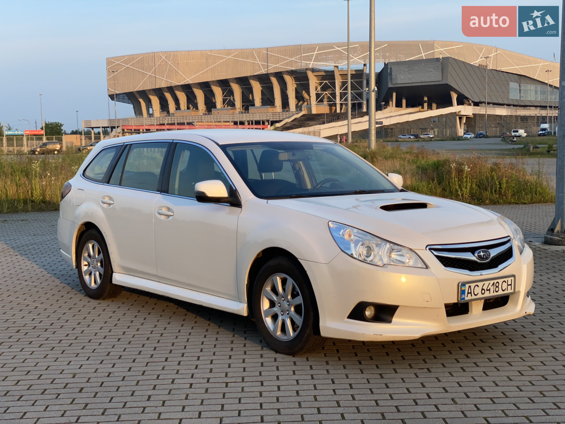 2012 Subaru Legacy - мініатюра 2