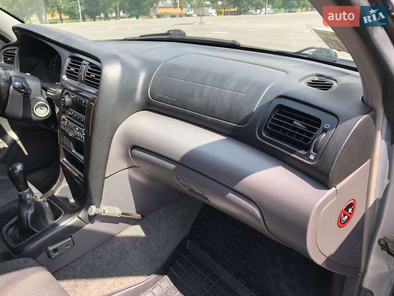 Седан Subaru Legacy 2002 в Києві