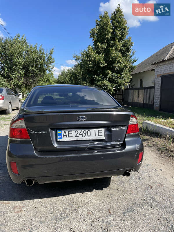 Седан Subaru Legacy 2006 в Днепре