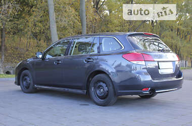 Универсал Subaru Legacy 2010 в 