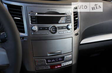 Универсал Subaru Legacy 2010 в 