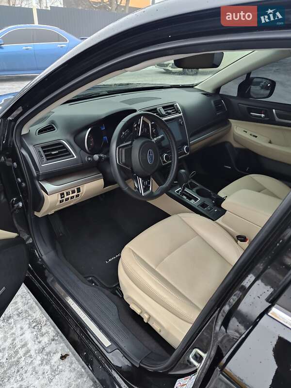 Седан Subaru Legacy 2018 в Днепре