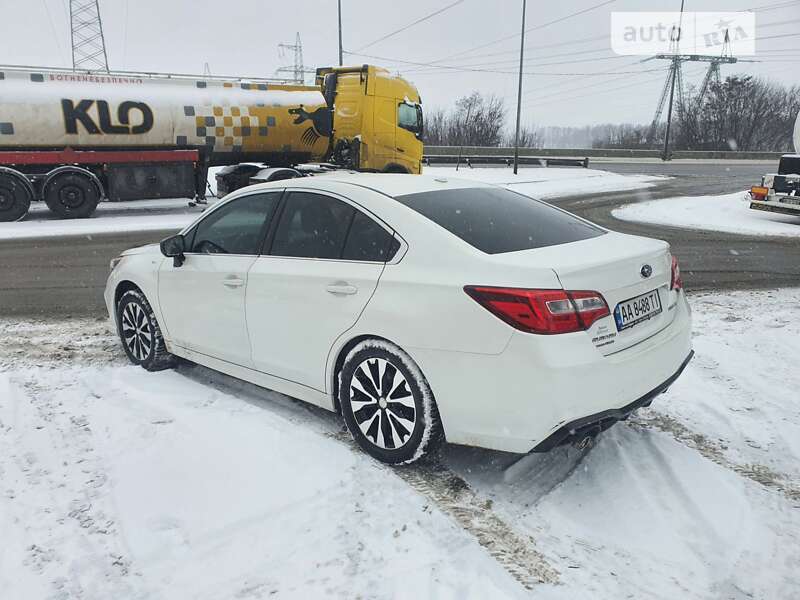 Седан Subaru Legacy 2018 в Киеве