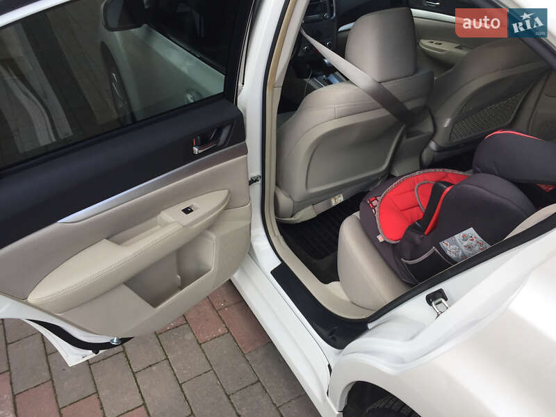 Седан Subaru Legacy 2012 в Броварах