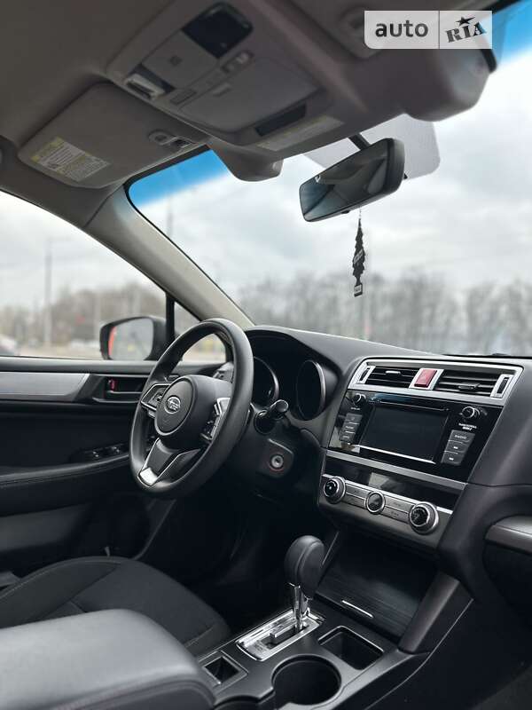 Седан Subaru Legacy 2019 в Днепре