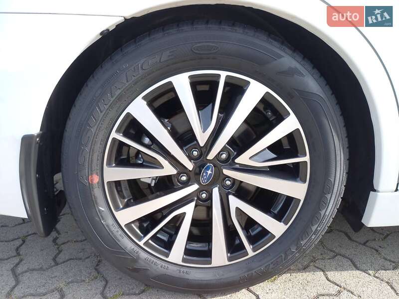 Седан Subaru Legacy 2019 в Черновцах