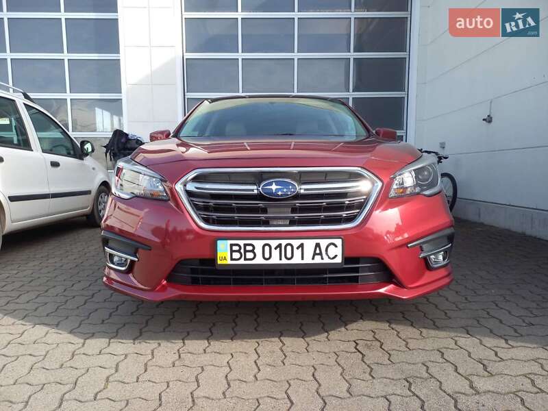 Седан Subaru Legacy 2017 в Черновцах